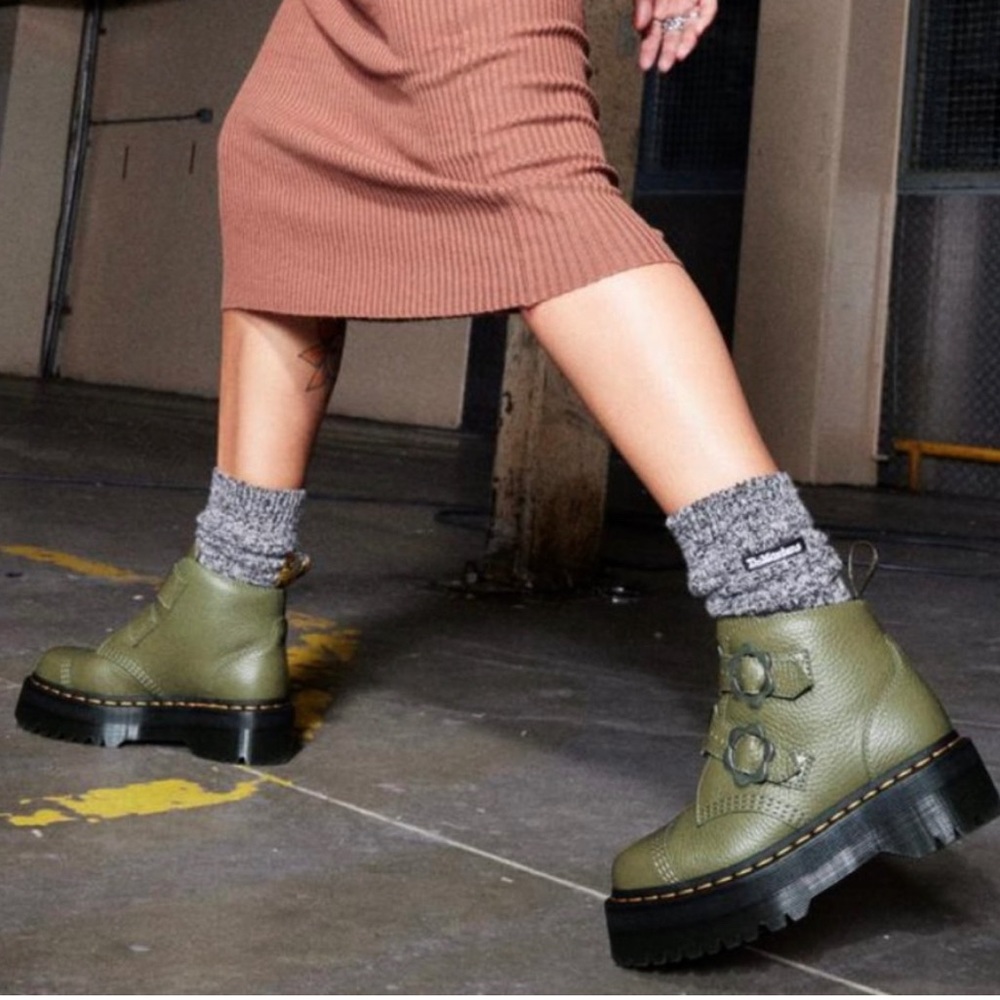 Devon flower buckle green Doc Martens